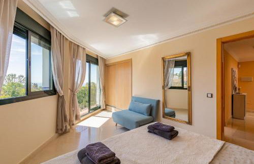 Tranquil 2 bed villa with private pool + sea view! - Foto 14