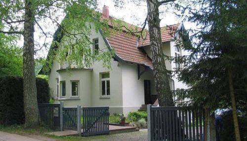 "Villa am Waldweg" Comfortable holiday residence - Foto 2