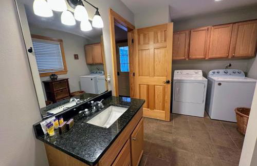 NEW Single family home with spectacular views and lots of space Privacy convenience and style - Foto 56