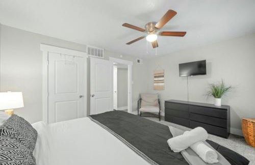 Two Apartments in the Heart of Arlington! - Foto 30