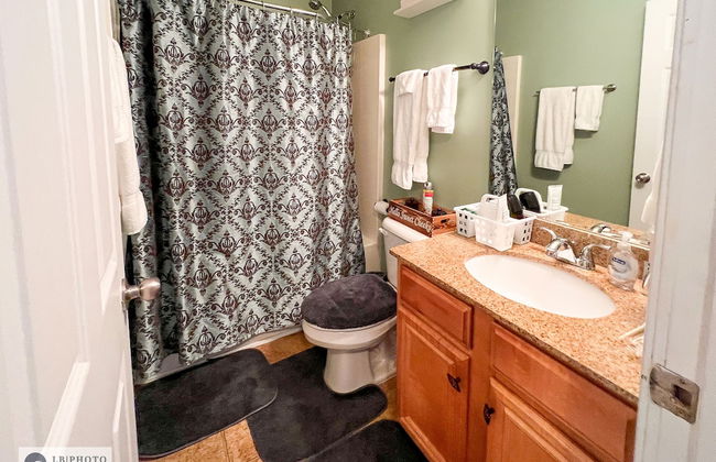 4 - Bed home, w/ Cali King Bed - 12 mins. to DTWN - Photo 50