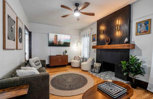 Sanctuary on 3rd - Walk to UF , Parking , Grill - Photo 6