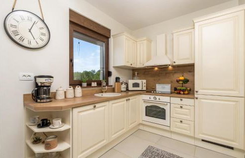 Pet Friendly Home In Gospic - Photo 30