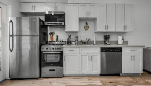 Spacious One-Bedroom Loft With Dining Area & Gated Parking - Foto 2