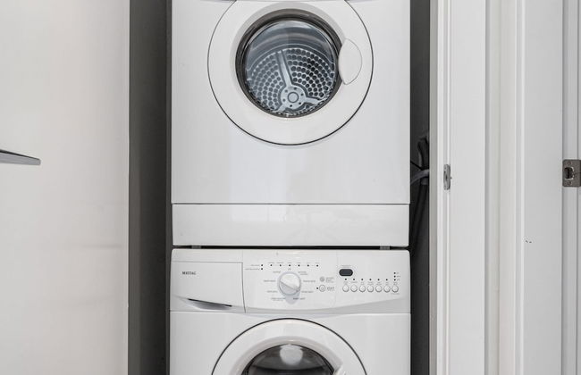 Walk to Stampede Free Parking Banff Pass Wine - Foto 19