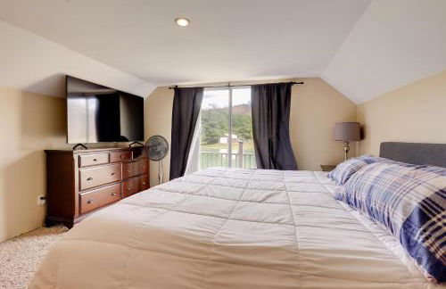 Game Room and On-Site Pond Laurelville Retreat! - Foto 13