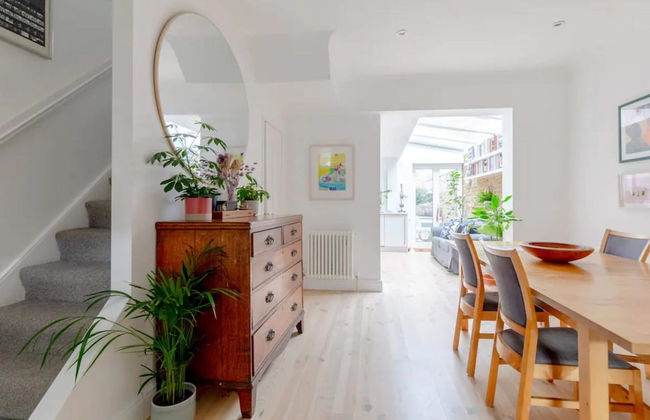 Beautifully Designed 2BD House - by Queen's Park! - Foto 33