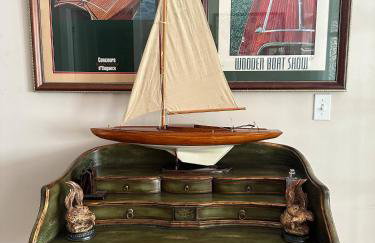 Historic Home near Stony Brook Village & Beach - Foto 10