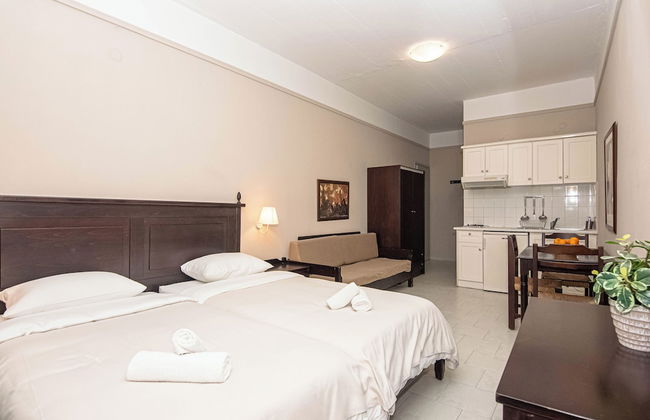 Talos Hotel Apartments - Photo 25