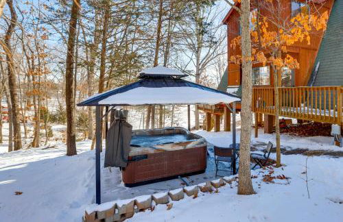 Hot Tub and Barrel Sauna! Lakefront Innsbrook Chalet - Foto 27