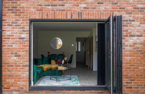 Free Parking, Families, Short Stays - Durham - Photo 57