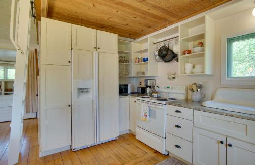 Peaceful Long Pond Cottage with Dock and Views - Foto 12