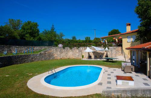 Romantic Villa Green Sky with Pool and Garden - Foto 43