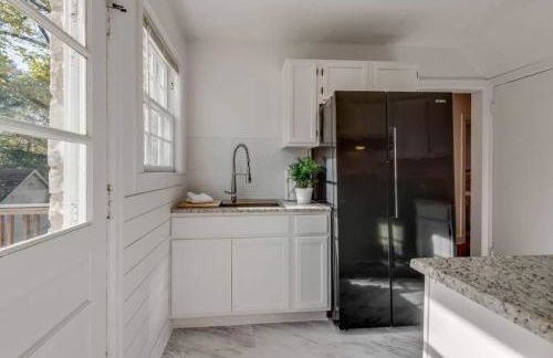 Nashville's Primrose Cottage in Hip Belmont Area - Foto 7