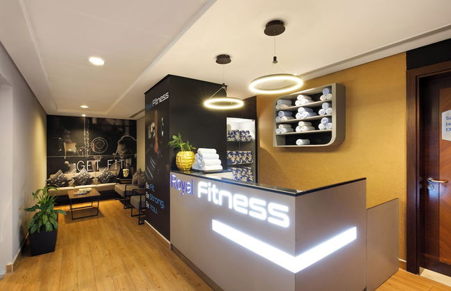 Royal Continental Suites - Photo 47