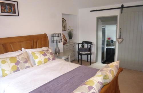 8 Willow Street - Photo 32