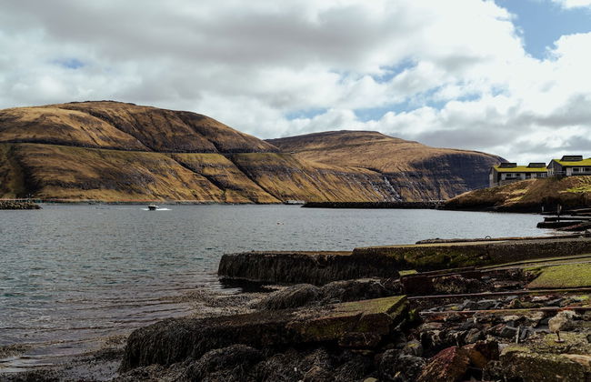 Seaside Nest | Charming Waterfront Retreat - Foto 17