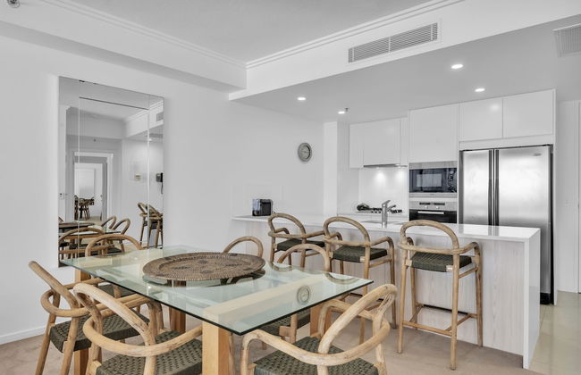 Reflection Tower Two - Foto 34