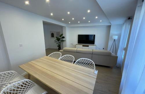 Apartamento Dúplex de Lujo con Terraza Privada y vistas al Castillo - Centro - Foto 7