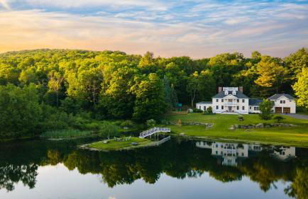 Secluded Estate Optional Guest House, Pond, Playroom, Gym & Theater Sunny Pond by Avantstay - Foto 158