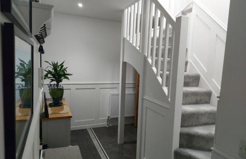 Meadow View Apartments are 2 and 3 bedroomed with private parking - Foto 114