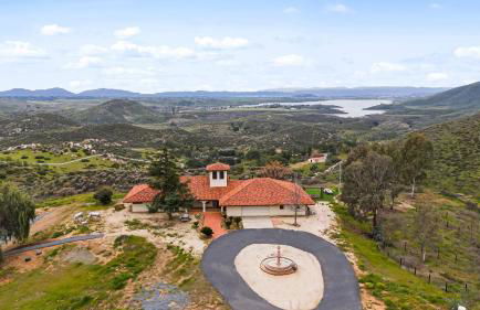 20 Acre Panoramic View Estate Hot Tub Pickleball Game Room - Foto 46