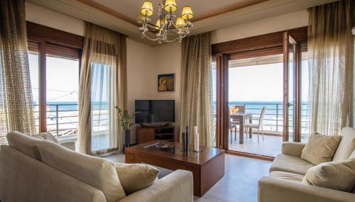 White Crystal Beachfront Apartment - Foto 2