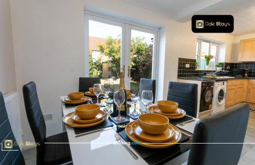Quick Deals l 5 Bedroom l Sleeps 10 l Parking l Ideal for Groups l Oak Stays Short Lets & Serviced Accommodations - Foto 57
