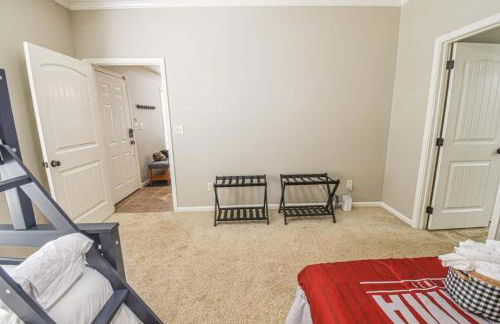 The Crimson Retreat Only 5 Miles to the Stadium BBQ Coffee Games - Foto 33