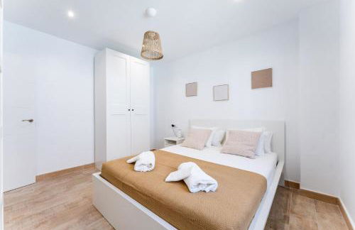 VB Villa Coto 7BR w Pool & Views - Photo 39