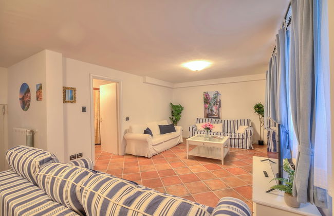 Borgo Belvedere-lake View & Shared Pool - Foto 9