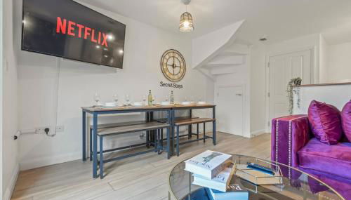 Luxury 5 bedroom House With FREE Parking and Pool Table - Foto 3