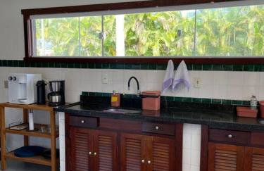 Casa especial com piscina e jardim - Foto 16