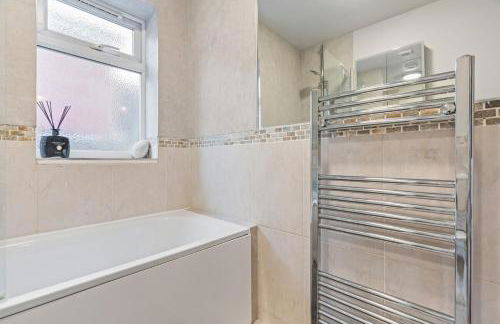 Long Stays, Contractors & Re-locators, 4BR House, Van Parking, Sleeps 8, Wi-Fi - Foto 38