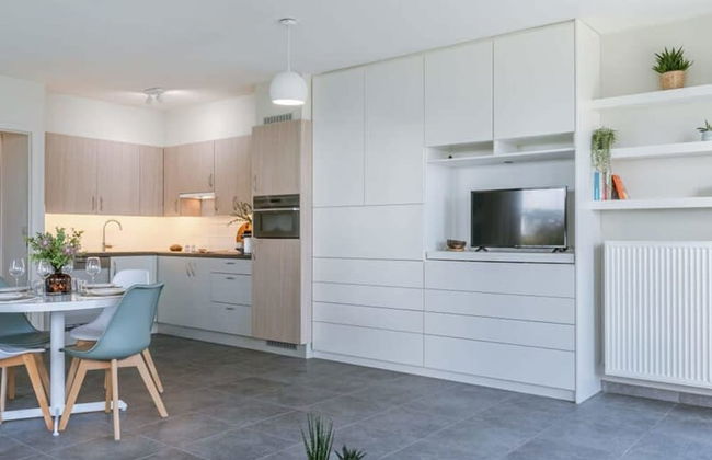 Bright Apartment With Large and Sunny Garden - Foto 10