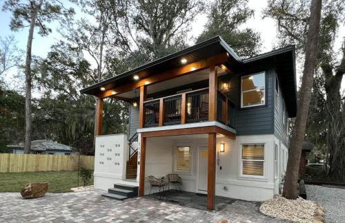 Serene Place Walk to UF Stadium Near Shands & Downtown - Foto 4