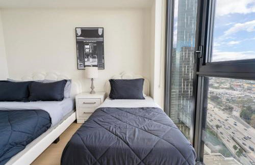 Sky High at Beaudry 2 Bed Apt WITH FREE PARKING - Foto 41