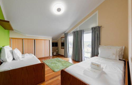 Cantinho do Céu, Views, Peace, Comfort & BBQ - Foto 14