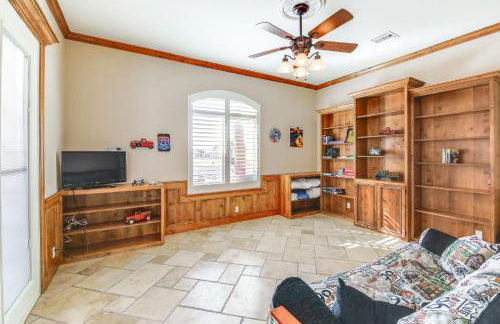 Spacious Luxe Home with Lake Access in Fort Mohave! - Foto 14