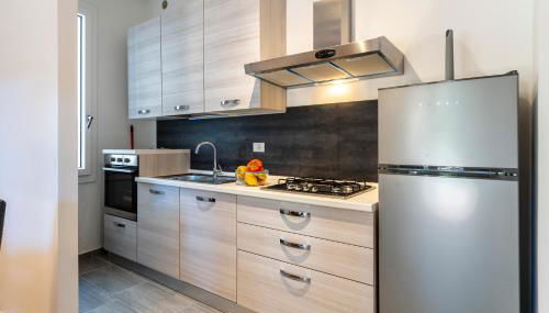 GuestHost - Quercianella Lovely Villa near the Sea With Parking! - Foto 5