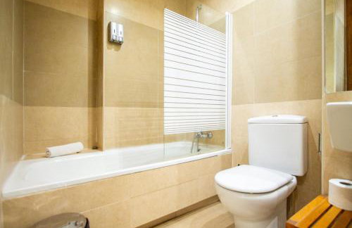 Apartamentos Adelfas - Photo 57