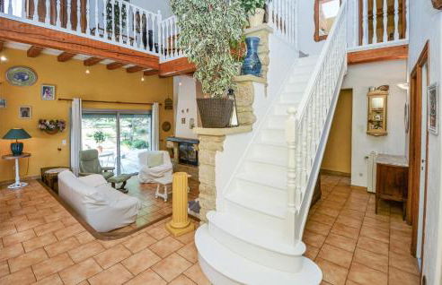 Stunning Home In Pujaut With Kitchen - Photo 20