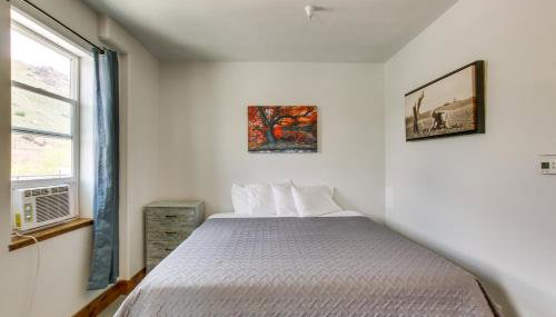 Central Lava Hot Springs Studio with Deck and Views! - Foto 4