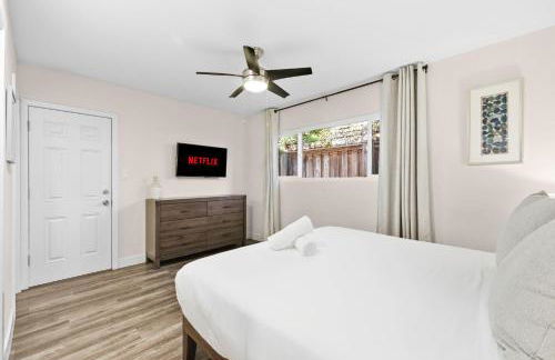 Dog Friendly Home Near the Beach with Grill, Fire Pit, Enclosed Backyard - Foto 76