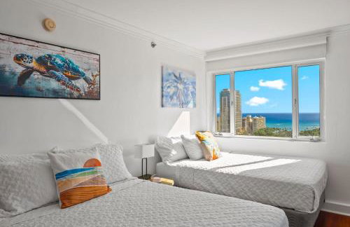Honu Hale Penthouse 2 BDR Ocean View Waikiki - Photo 37