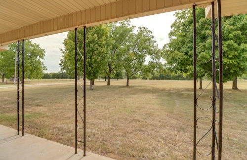 Charming Mountain Home Getaway with Gas Grill! - Foto 25