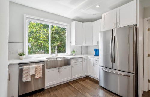 Walk to the stadium, downtown, West St - close to everything - Foto 11