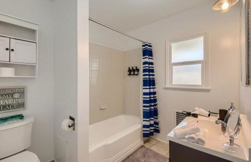 Walk to Beach - KING Apt In #1 Area - AB - Photo 28