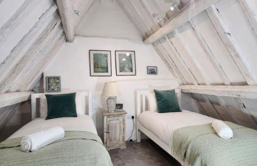 Swan Cottage, 5-Bedroom, Canal View, River, Private gardens, Free Parking's, WiFi, Oxford - Photo 63