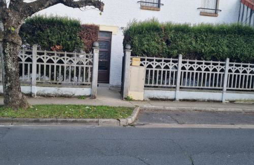 Jolie F2-5mn de l'aéroport d'Orly parking privé gratuit - Foto 20